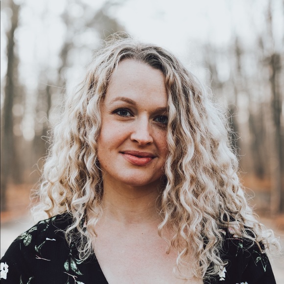 Meet your Posher, Shannon - Picture 1 of 2